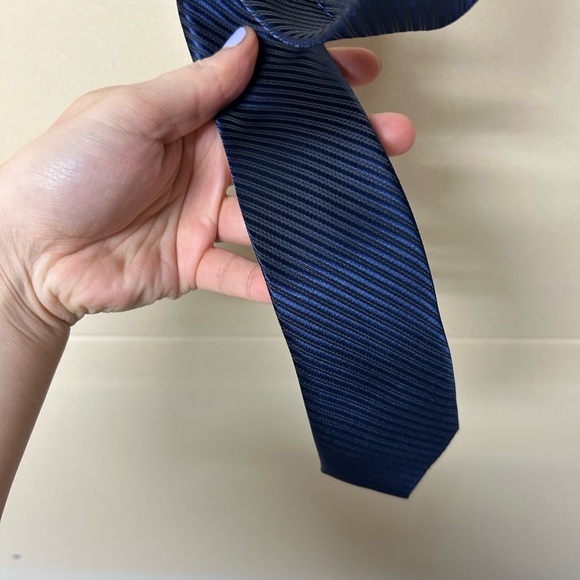 2/$20❤️- TIE | Men’s Raja Silk tie - Picture 2 of 3